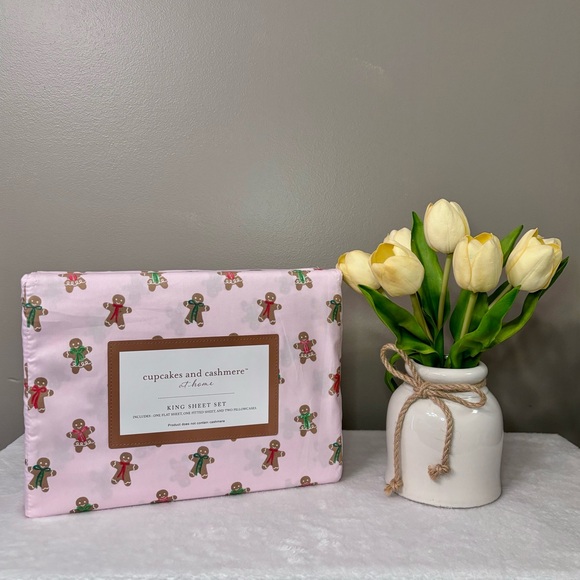 🎄 NEW!! Cupcakes and Cashmere gingerbread King sheet set - Picture 2 of 8